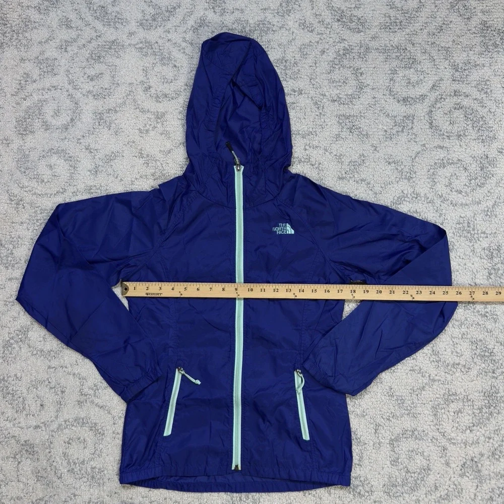 The North Face Women's Size XS Hooded Windbreaker Jacket‎ Lightweight Logo EUC - Picture 8 of 13